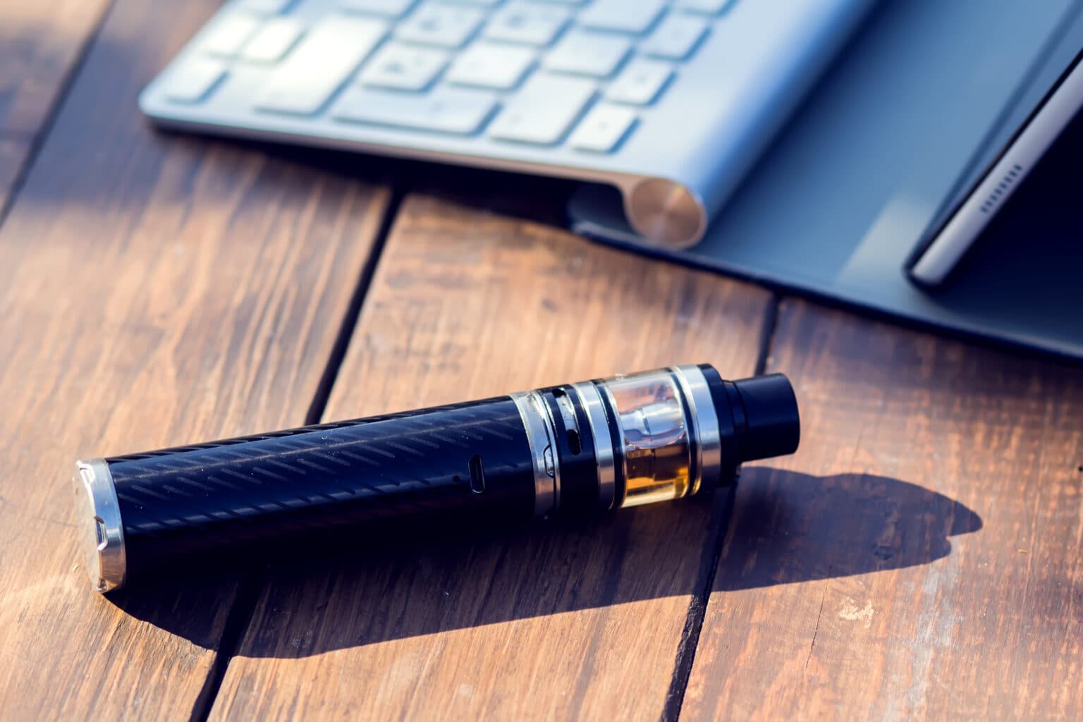 Unveiling the Dangers of Counterfeit E-cigarettes: Choose Authentic Products for Health Protection